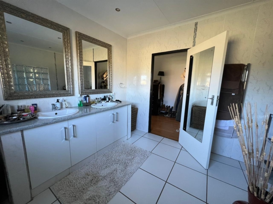 2 Bedroom Property for Sale in Kwelera Eastern Cape